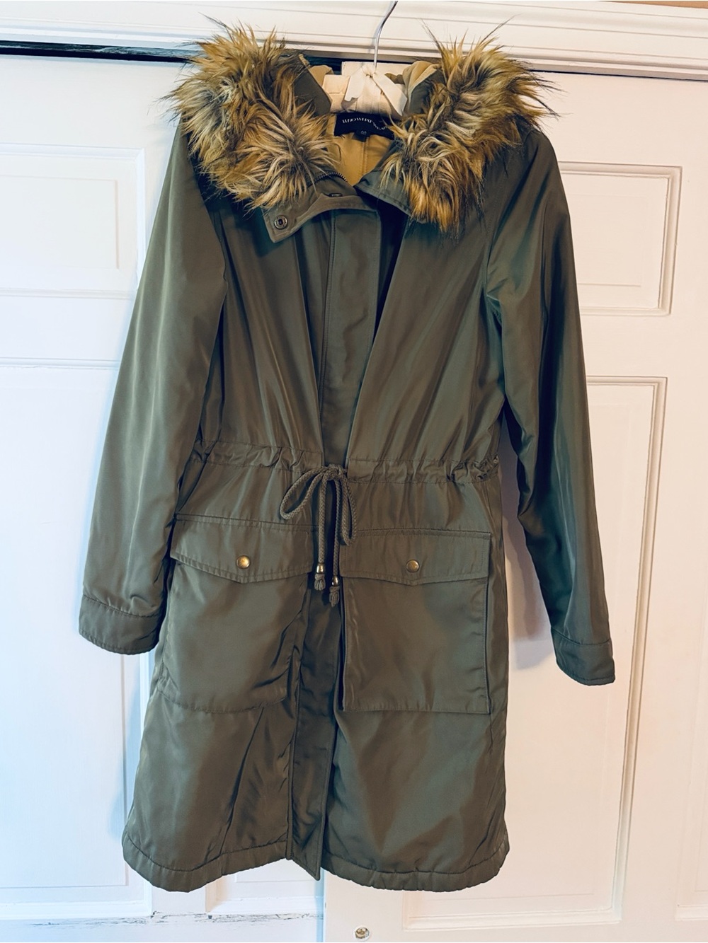 WhoWhatWear Olive Green Parka with detachable faux faux fur trimmed hood